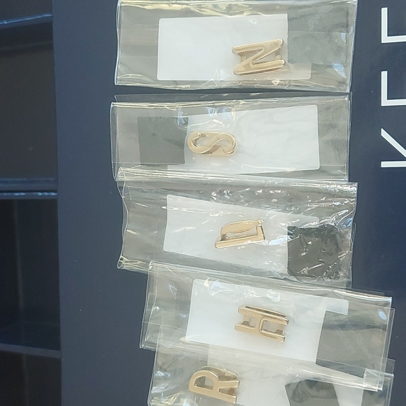 Keep collective letters - Picture 2 of 4